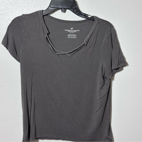 American Eagle Women Casual Gray/Black Top Size‎ XS - Picture 2 of 7